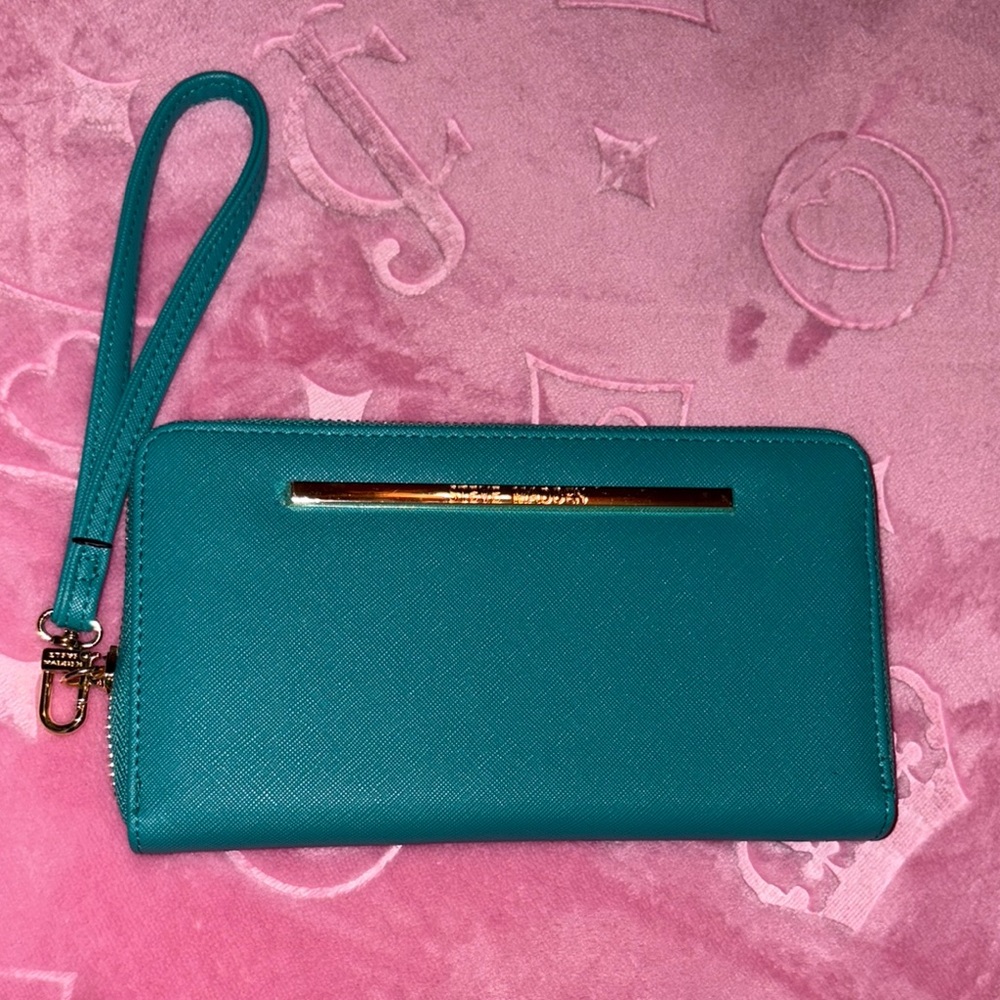Teal Steve Madden Women's Wristlet